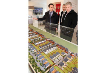 Housing Minister visits Beaulieu