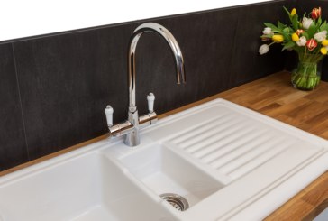 New Vechi Traditional-Style Hot Tap
