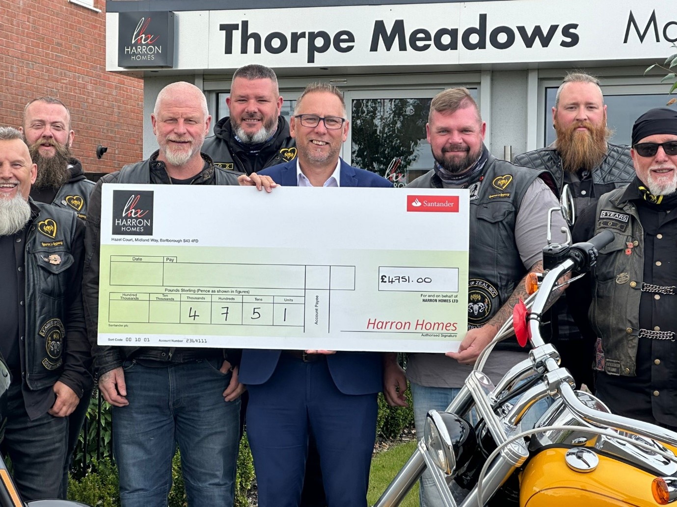 Housebuilder provides £10,000 for local cancer charity