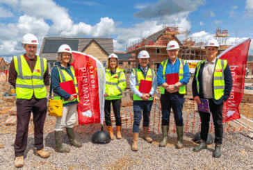 MP applauds zero carbon homes by regional housebuilder