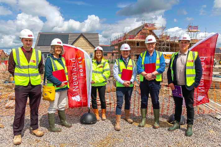 MP applauds zero carbon homes by regional housebuilder
