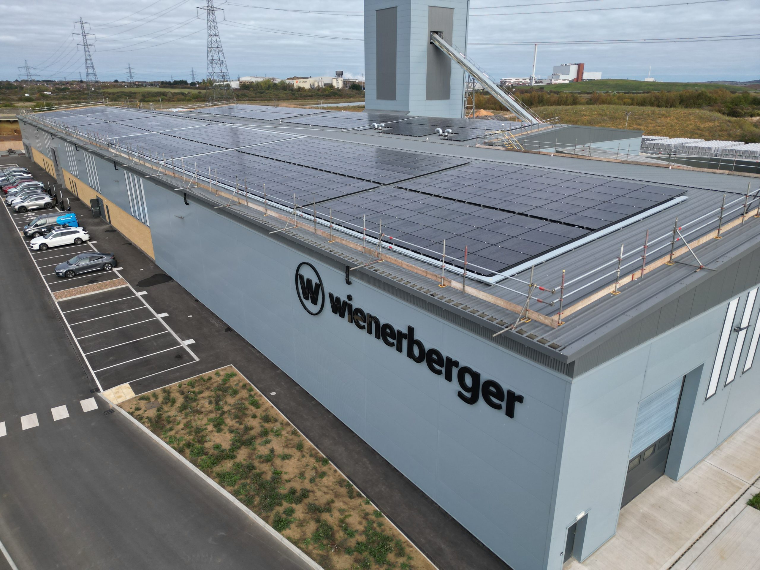 wienerberger opens state-of-the-art Smeed Dean concrete tile factory
